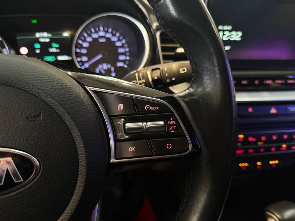 Kia Ceed 1,6 PHEV Prestige SW DCT 5d