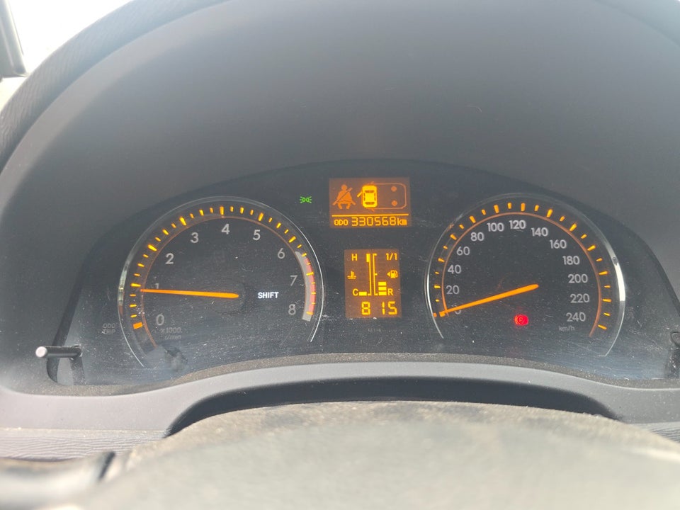 Toyota Avensis 1,8 VVT-i T1 stc. 5d