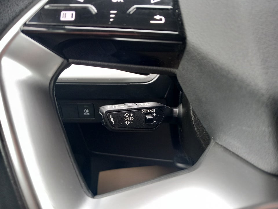Audi Q4 e-tron 40 Attitude 5d