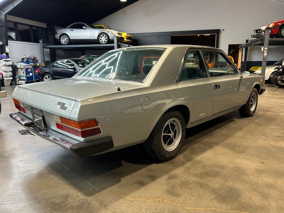 Fiat 130 3,2 Coupé 2d