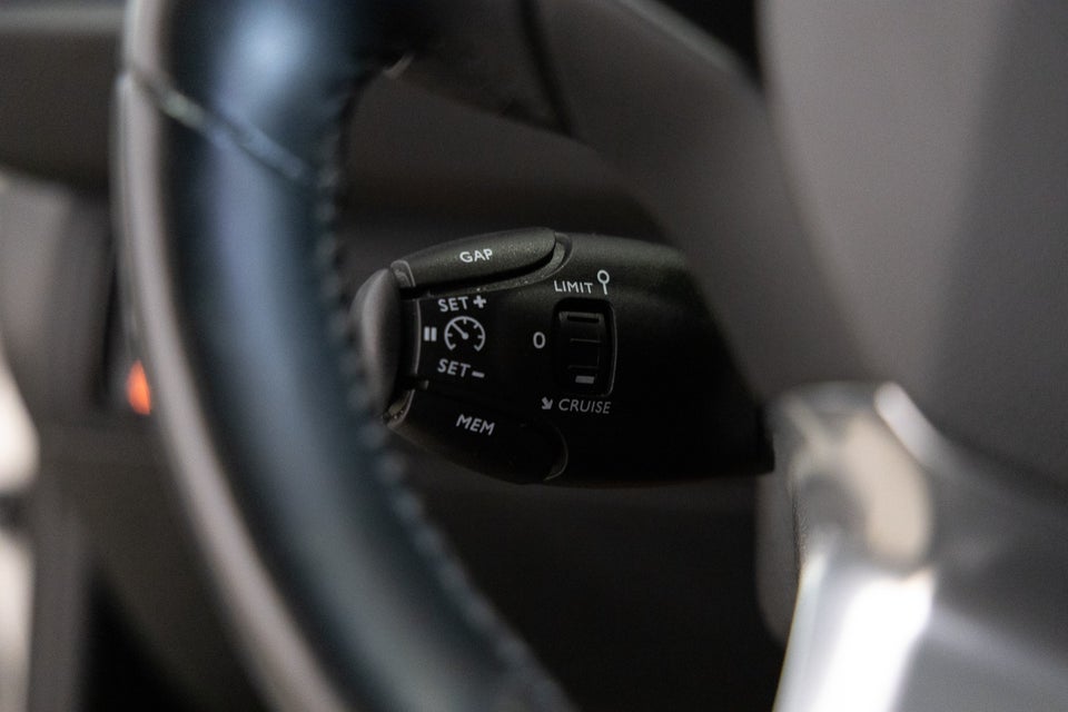 Peugeot 308 1,5 BlueHDi 130 Allure Pack 5d