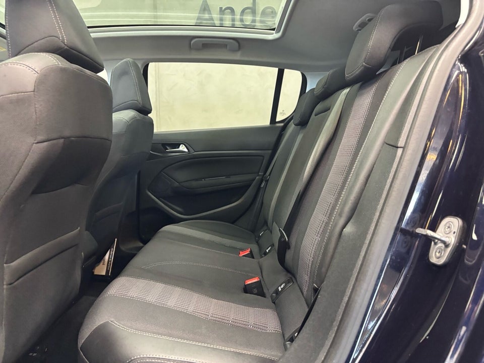 Peugeot 308 1,6 BlueHDi 120 Allure+ 5d