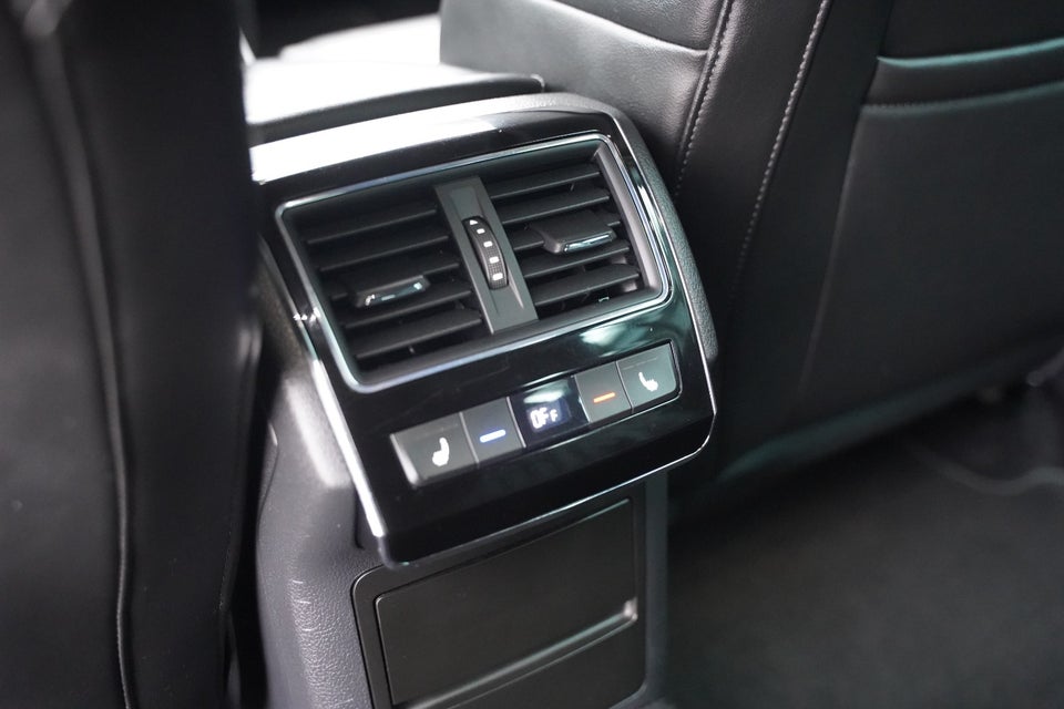 Skoda Superb 2,0 TDi 190 Style Combi DSG 4x4 5d