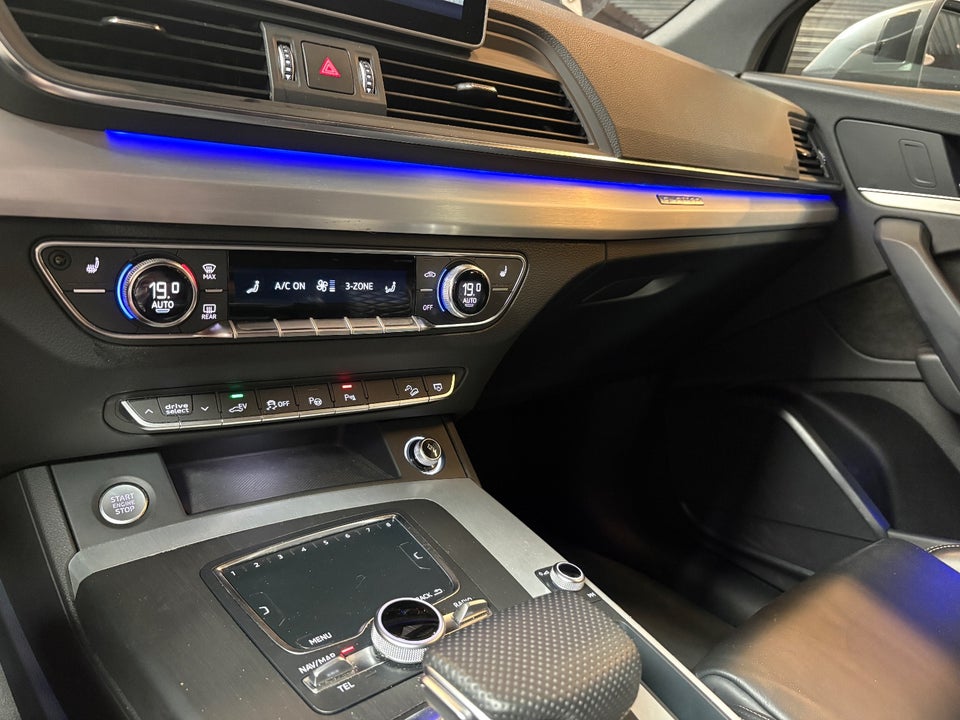 Audi Q5 50 TFSi e Sport quattro S-tr. 5d