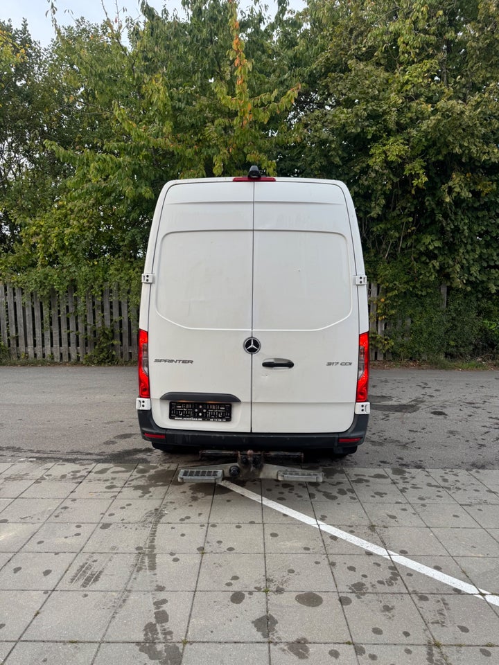 Mercedes Sprinter 317 2,0 CDi A2 Kassevogn aut. RWD