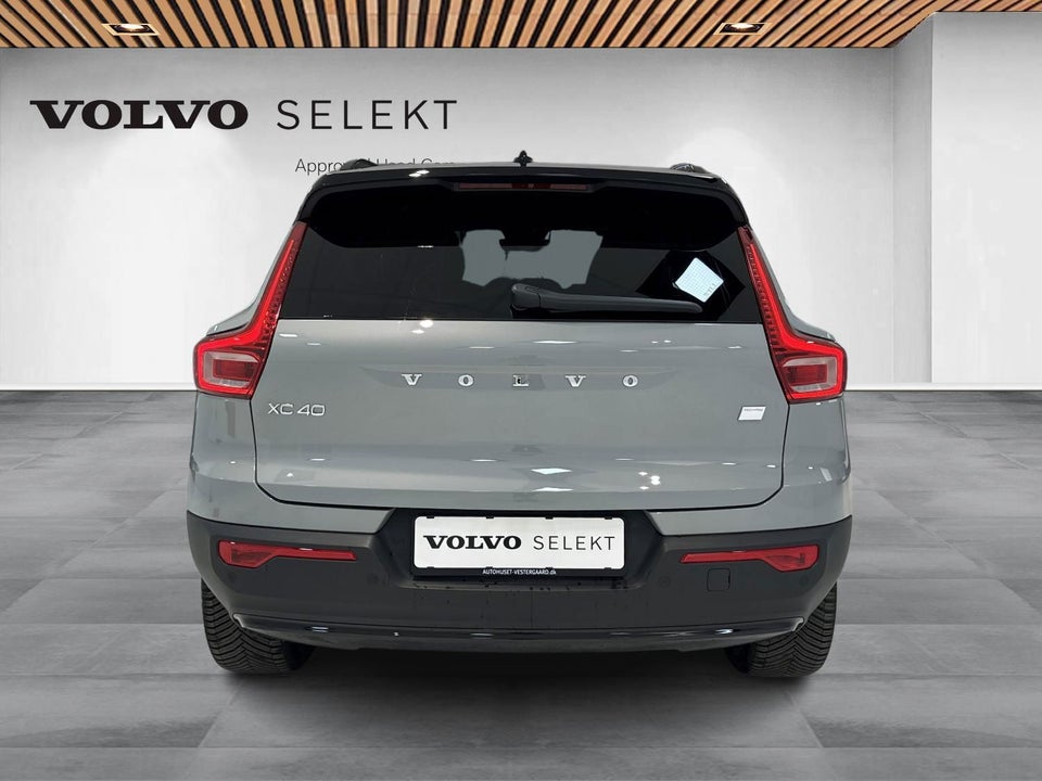 Volvo XC40 ReCharge Extended Range Plus 5d