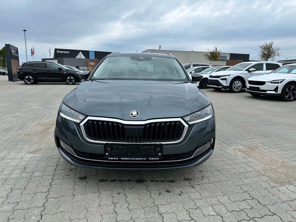Skoda Octavia 1,4 TSi iV Plus Combi DSG 5d