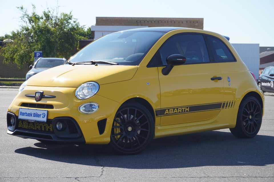 Abarth 595 1,4 T-Jet 180 70th Esseesse 3d