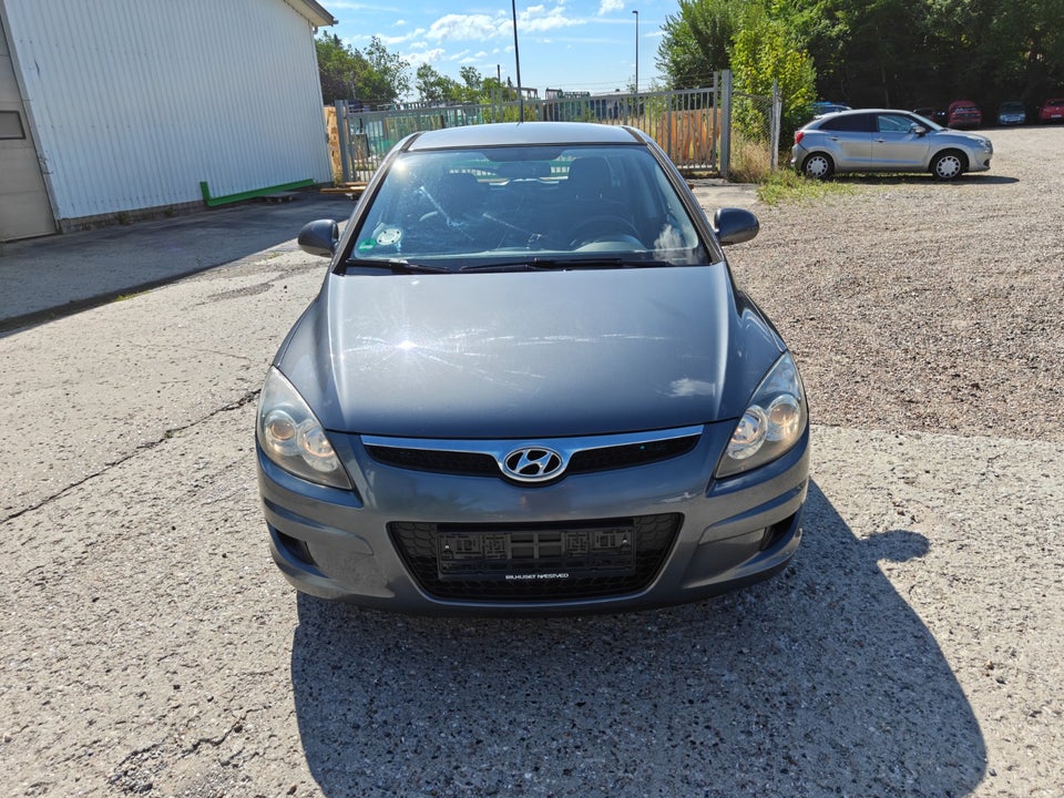 Hyundai i30 1,4 CVVT Comfort 5d