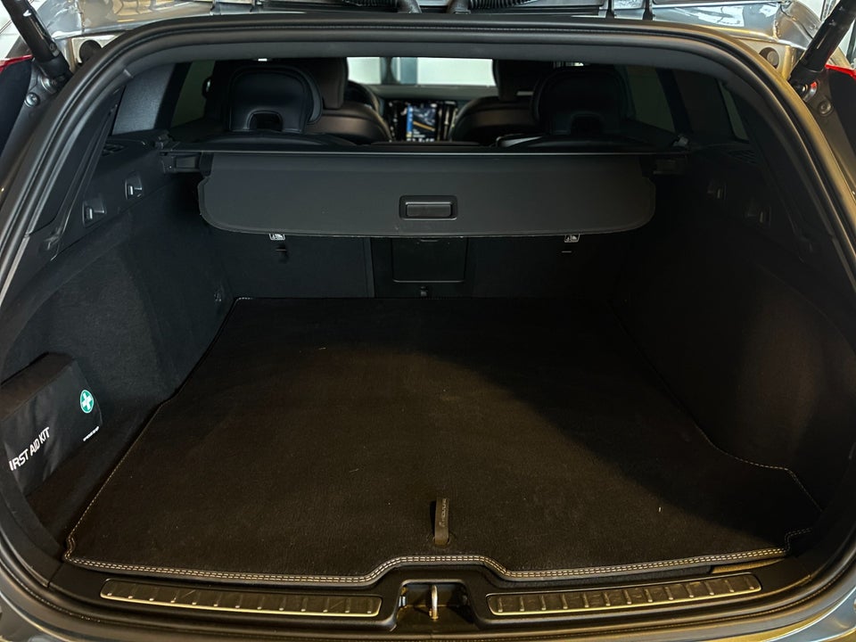 Volvo V60 2,0 T4 210 R-Design Polestar aut. 5d