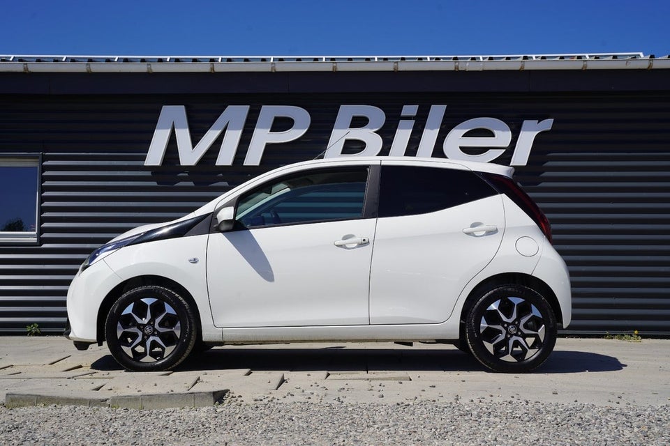 Toyota Aygo 1,0 VVT-i x-press x-shift 5d