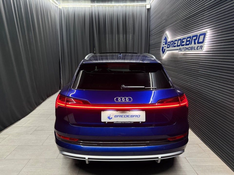 Audi e-tron 55 S-line quattro 5d