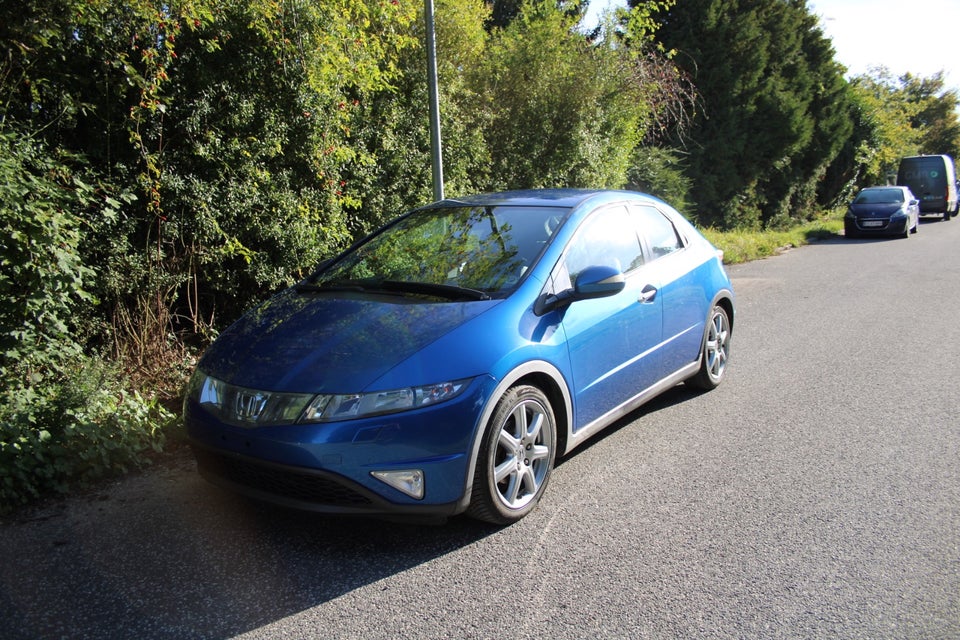 Honda Civic 1,8 Sport 5d
