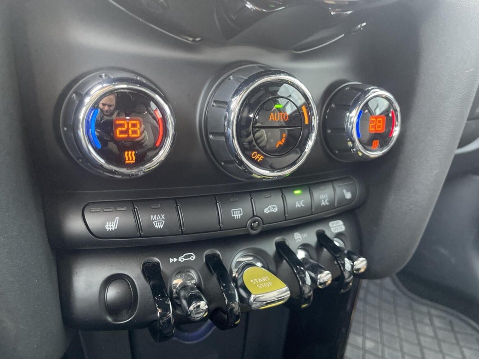 MINI Cooper SE Classic Trim 3d