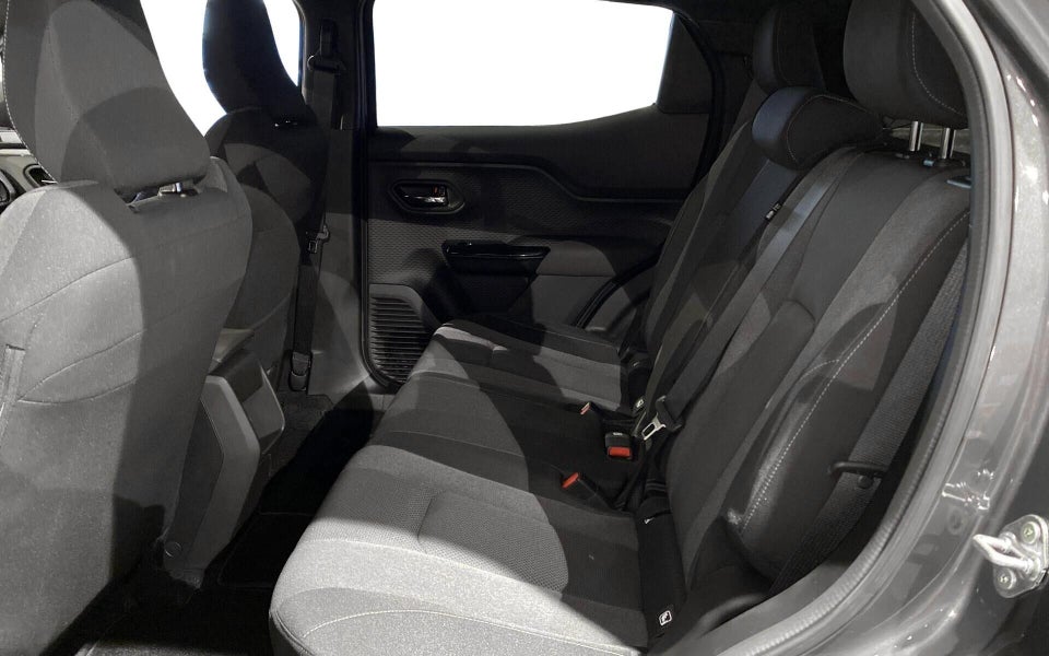 Suzuki eVitara 61 Active 5d