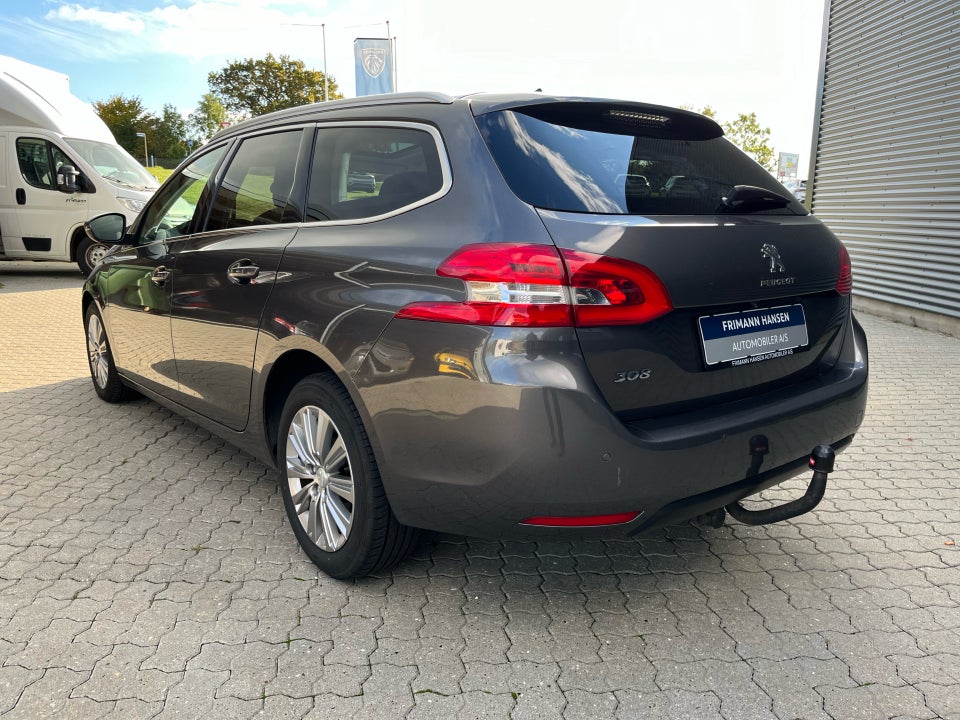 Peugeot 308 1,6 BlueHDi 120 Selection Sky SW 5d