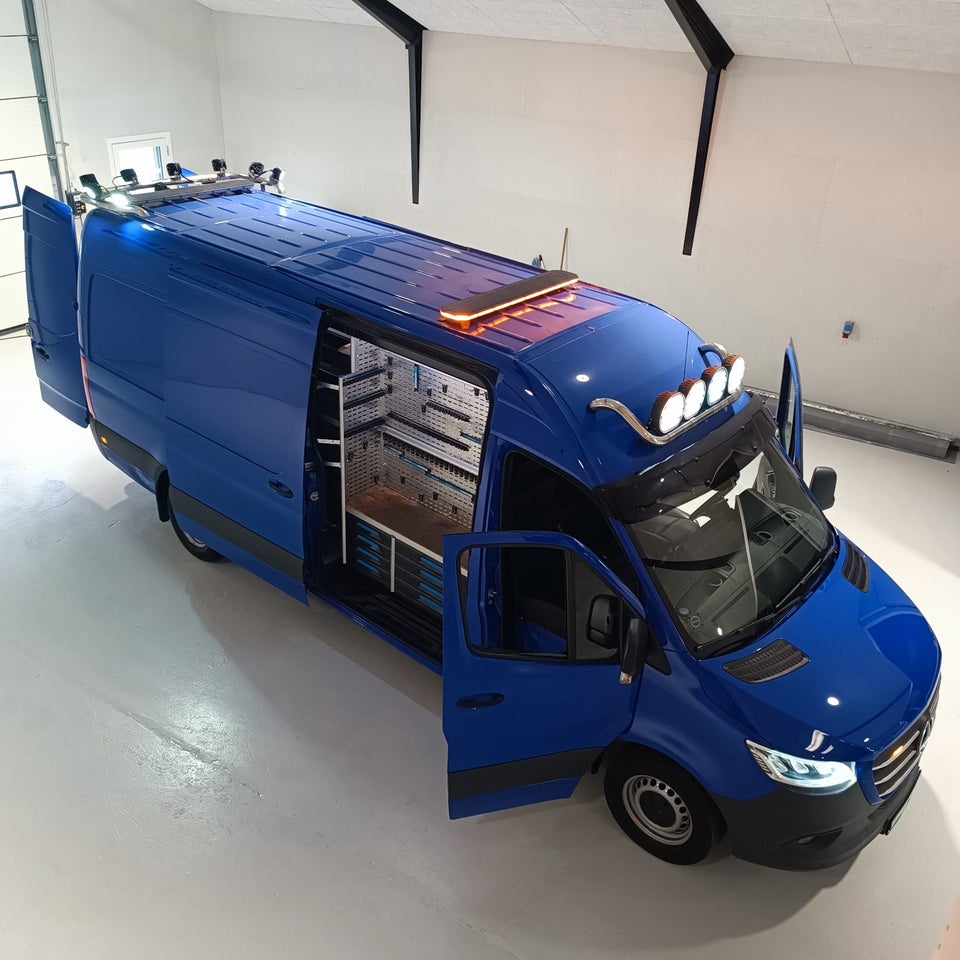 Mercedes Sprinter 319 2,0 CDi A3 Kassevogn aut. RWD