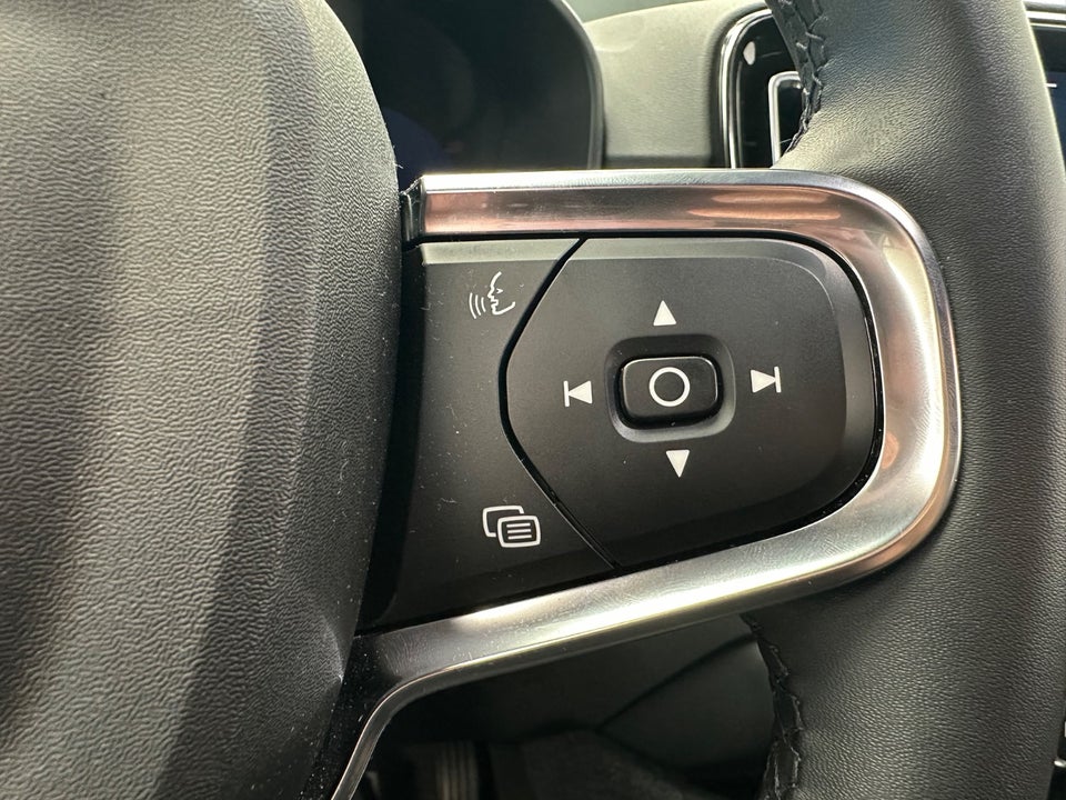 Volvo XC40 P6 ReCharge Plus 5d