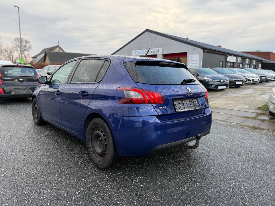 Peugeot 308 1,5 BlueHDi 130 Style 5d