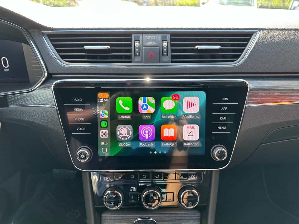 Skoda Superb 1,4 TSi iV Plus Combi DSG 5d