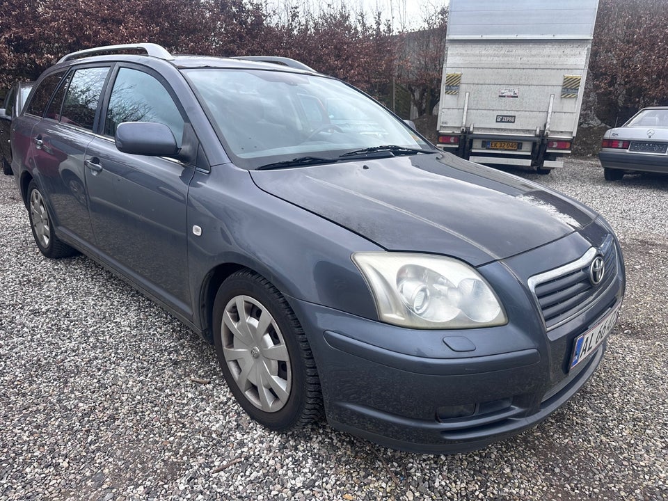 Toyota Avensis 1,8 VVT-i Elegance stc. 5d