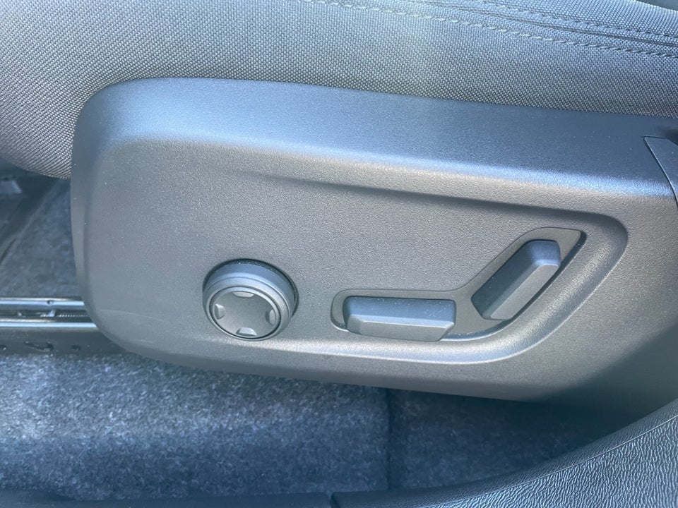 Volvo EX40 Extended Range Plus 5d