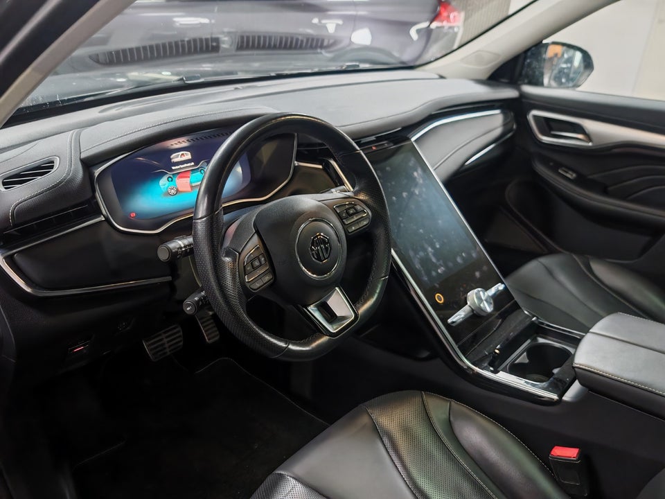 MG Marvel R Luxury 5d