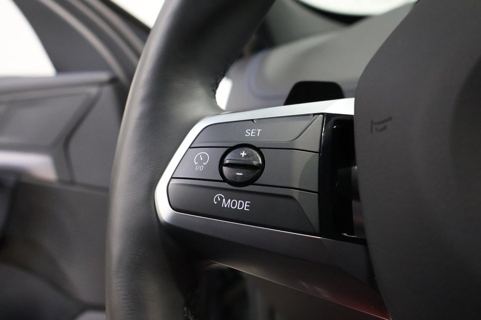 BMW iX1 eDrive20 M-Sport 5d