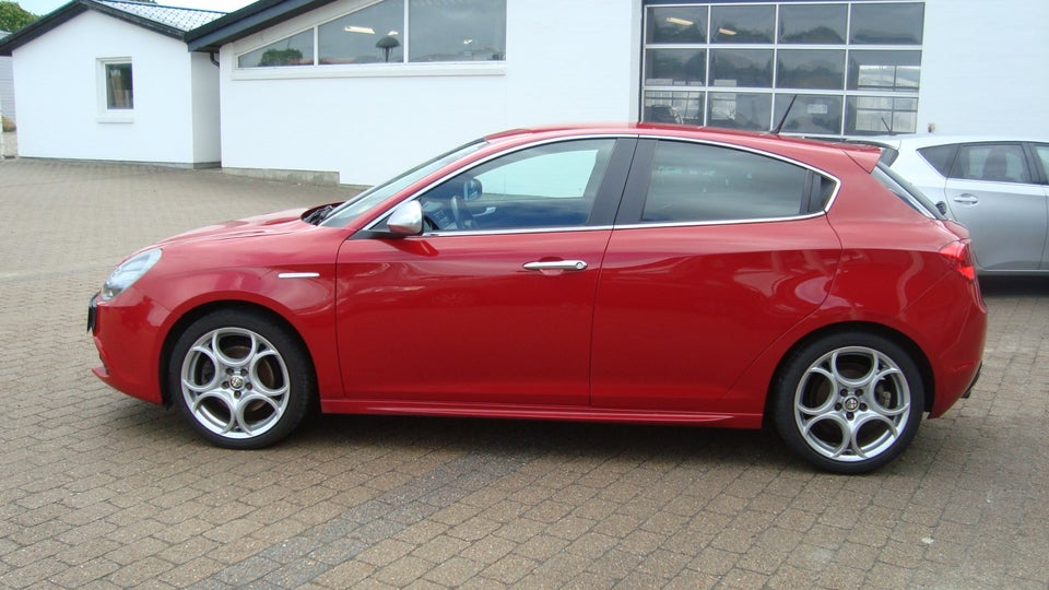 Alfa Romeo Giulietta 1,4 M-Air 170 Distinctive 5d