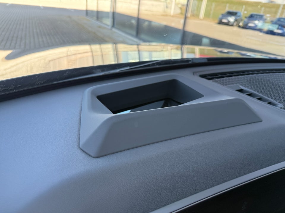 BMW iX2 eDrive20 Fully Charged 5d