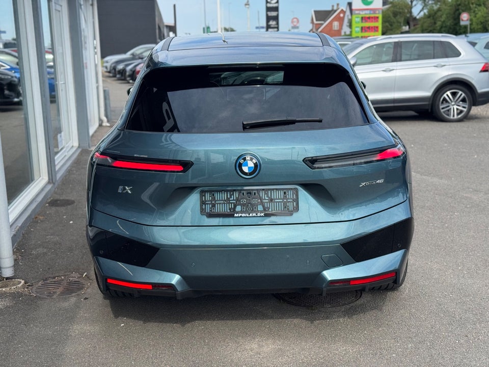 BMW iX xDrive40 Sport 5d