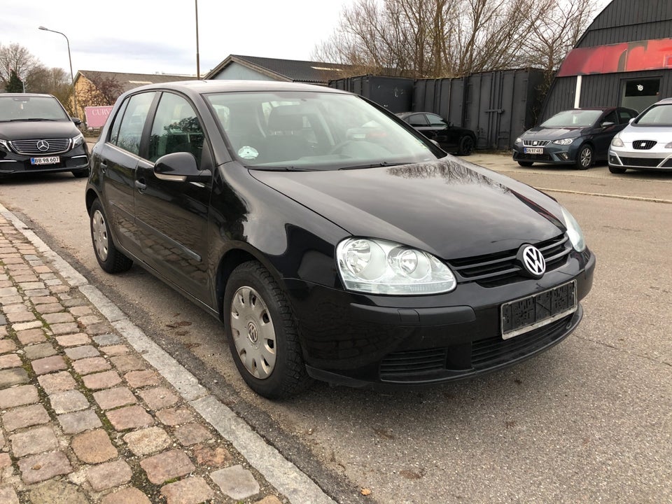 VW Golf V 1,6 Trendline 5d