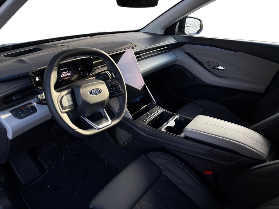 Ford Explorer 77 Premium Extended Range 5d