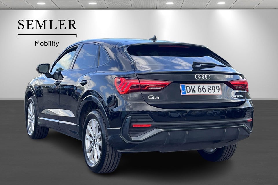 Audi Q3 45 TFSi e Attitude+ Sportback S-tr. 5d