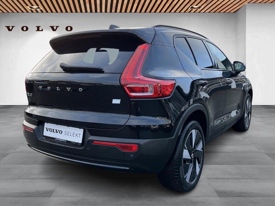 Volvo XC40 ReCharge Extended Range Plus 5d