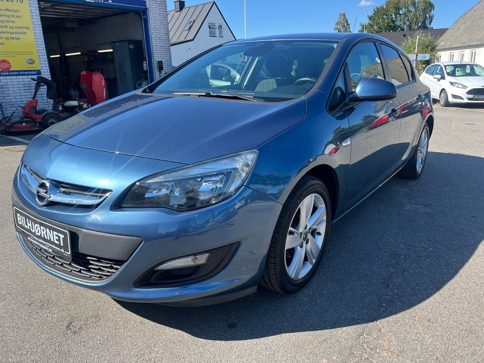Opel Astra 1,4 100 Enjoy 5d