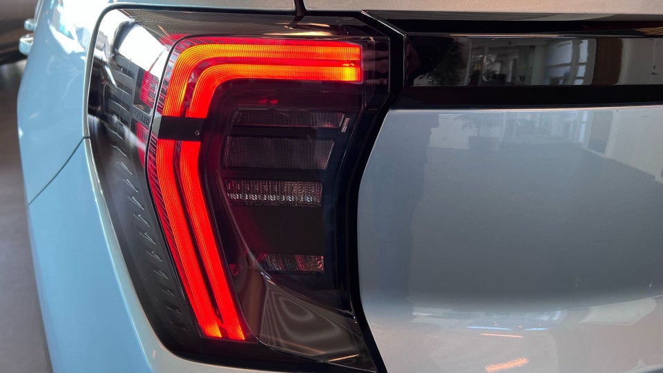 Ford Explorer 52 Select Standard Range 5d