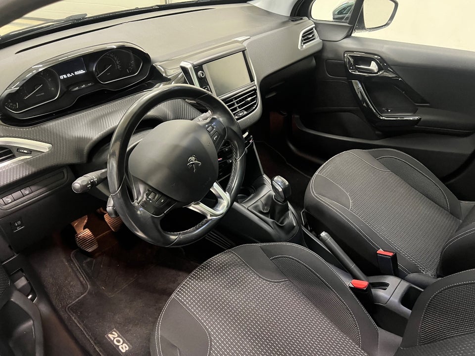 Peugeot 208 1,6 BlueHDi 100 Desire Sky 5d