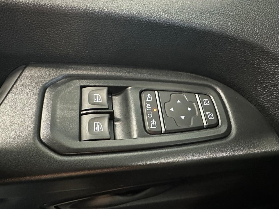 Renault Trafic 2,0 dCi 130 L2H1 Tekno