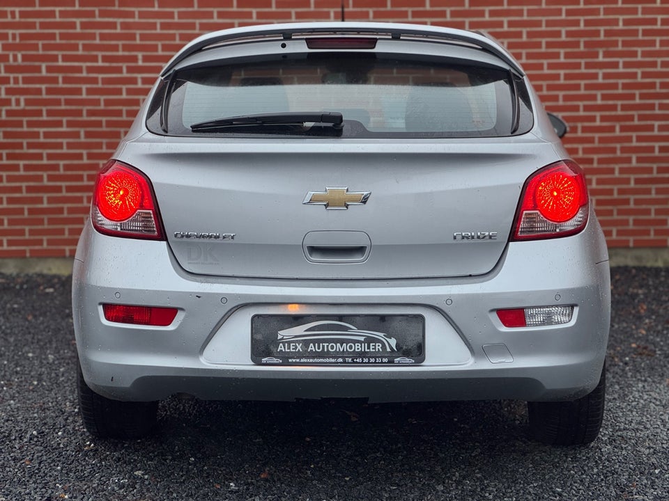 Chevrolet Cruze 1,8 LT 5d