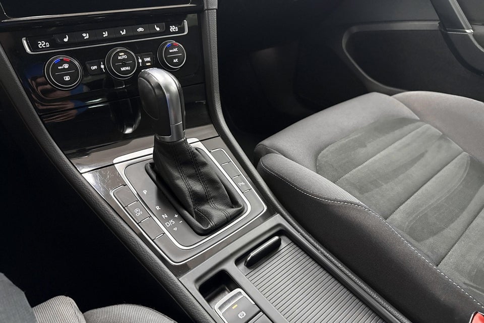 VW Golf VII 1,5 TSi 150 Highline DSG 5d