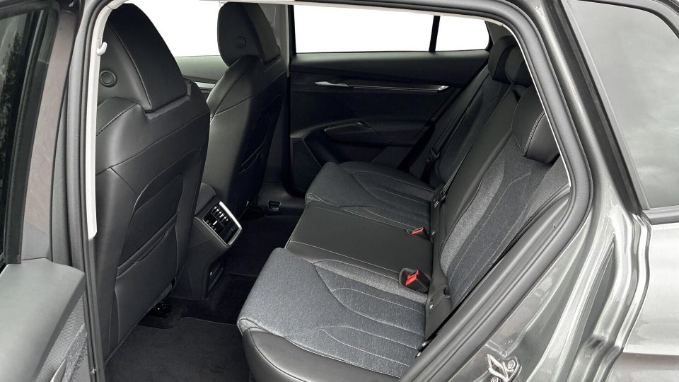 Skoda Elroq 60 iV Premium 5d