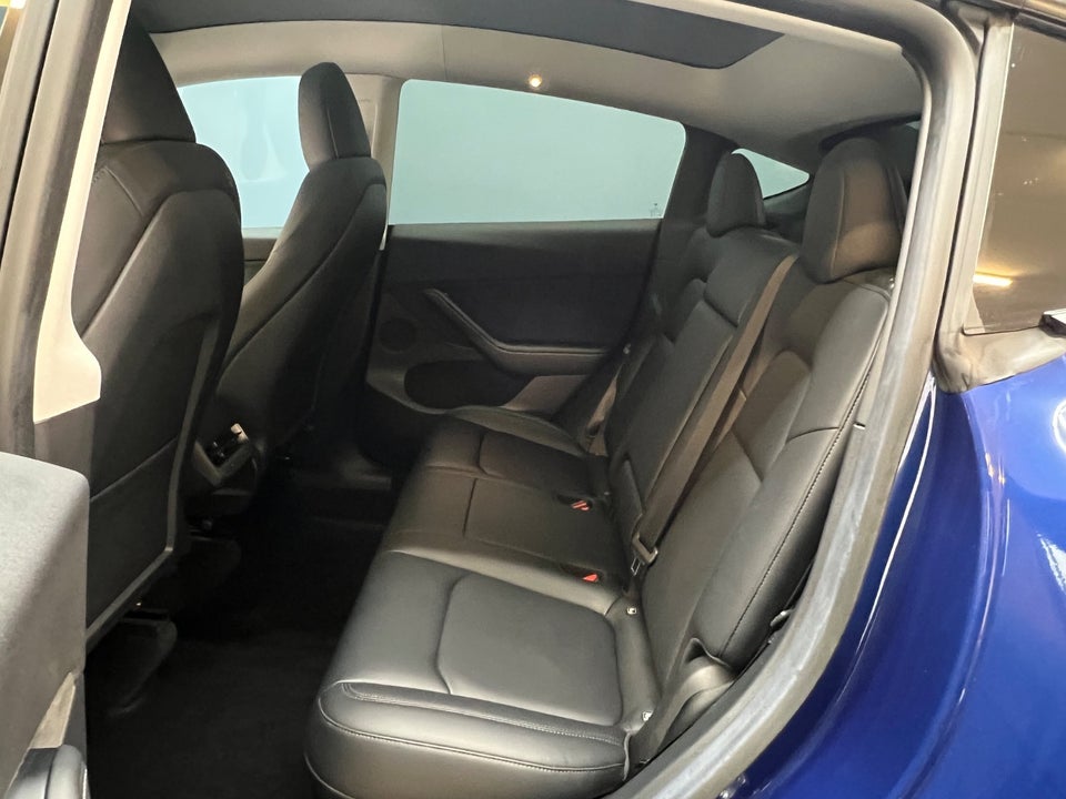 Tesla Model Y Long Range AWD 5d
