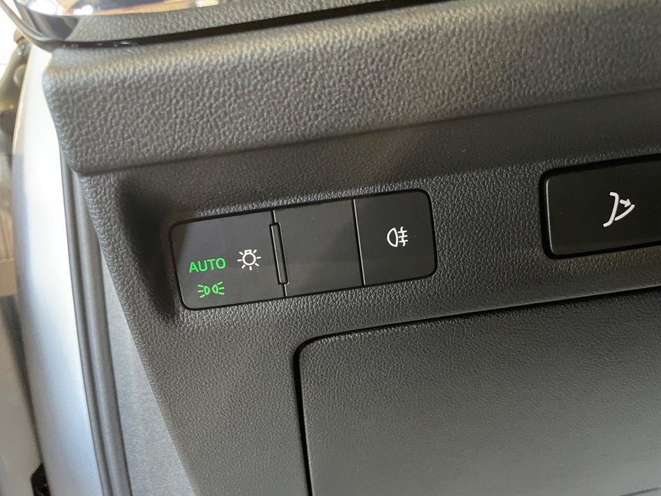 Skoda Enyaq 80 iV Plus Loft 5d