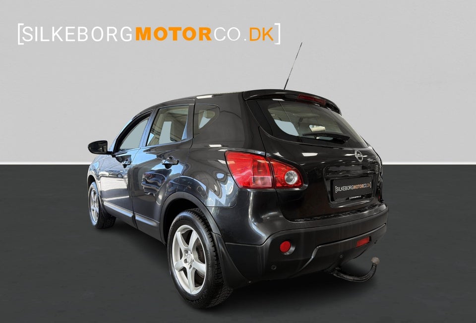 Nissan Qashqai 1,6 Tekna 5d