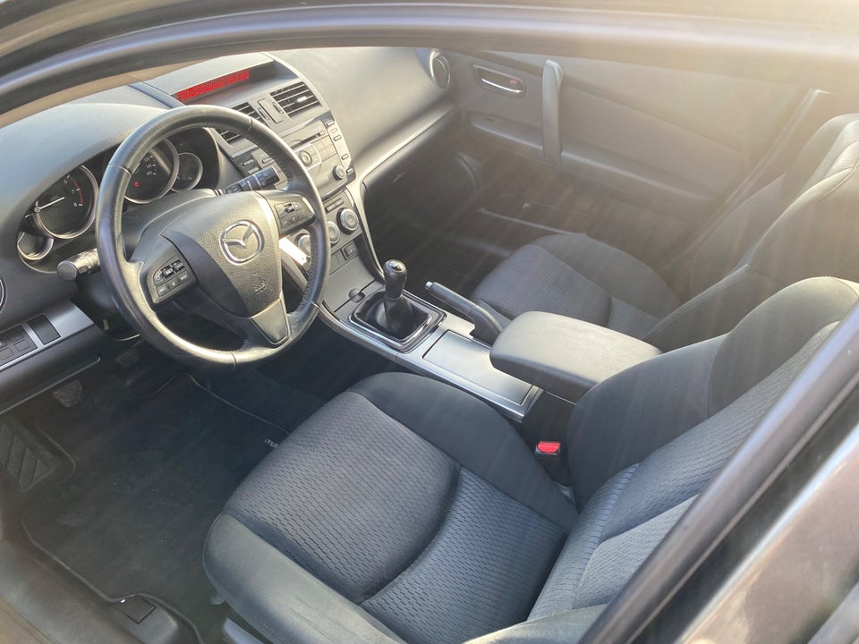 Mazda 6 2,0 Premium stc. 5d