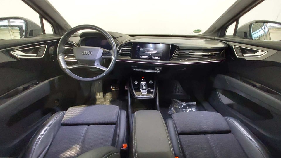 Audi Q4 e-tron 40 S-line 5d