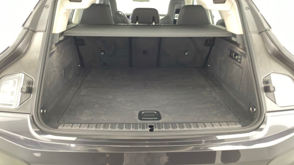 BMW iX xDrive40 Supercharged 5d