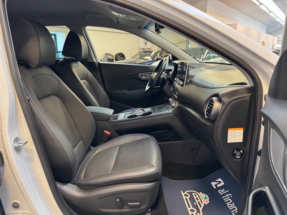 Hyundai Kona 64 EV Premium 5d