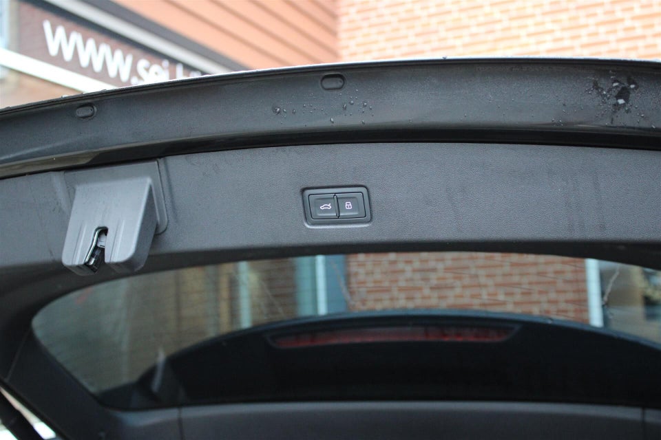 Audi Q4 e-tron 40 S-line 5d